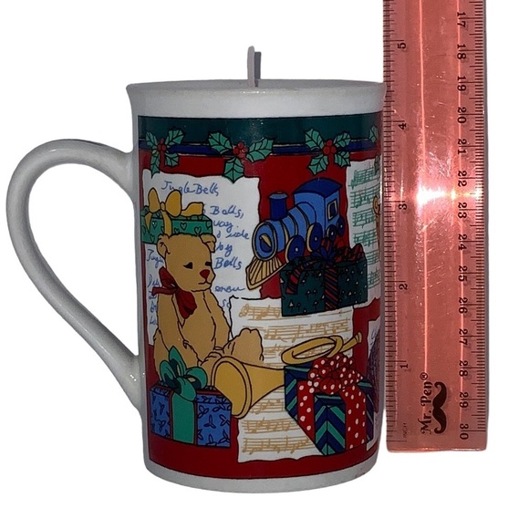 Christmas Candles Hand Poured Artisan Made Ceramic 10 OZ Cinnamon Scent 2 Pc Set - Picture 10 of 14